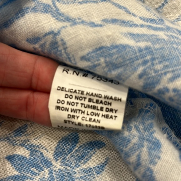 Bella Umbra 100%‎ Linen Floral Top – White & Light Blue | Size M - Picture 8 of 9